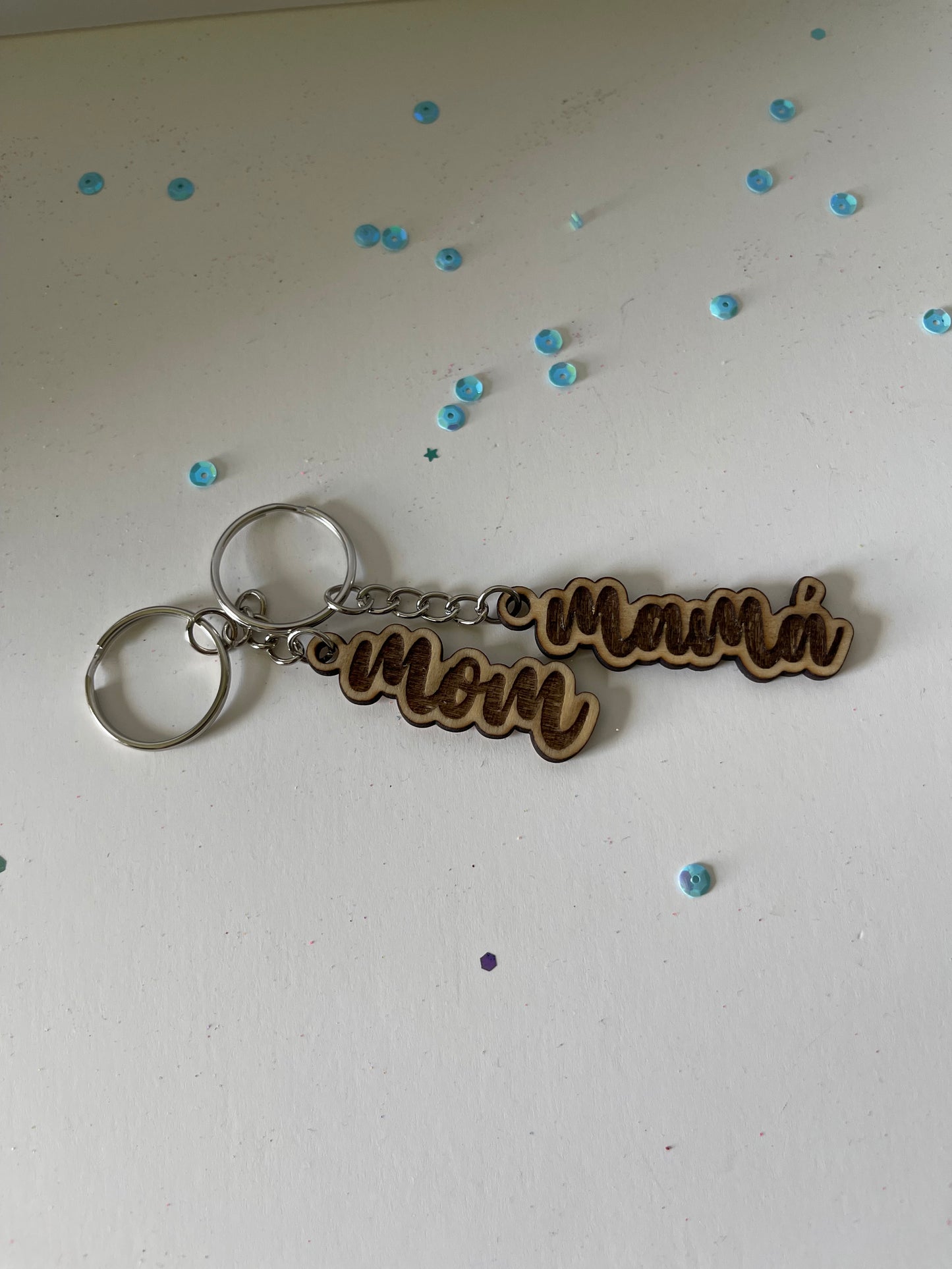 LLAVEROS PERSONALIZADOS EN MADERA