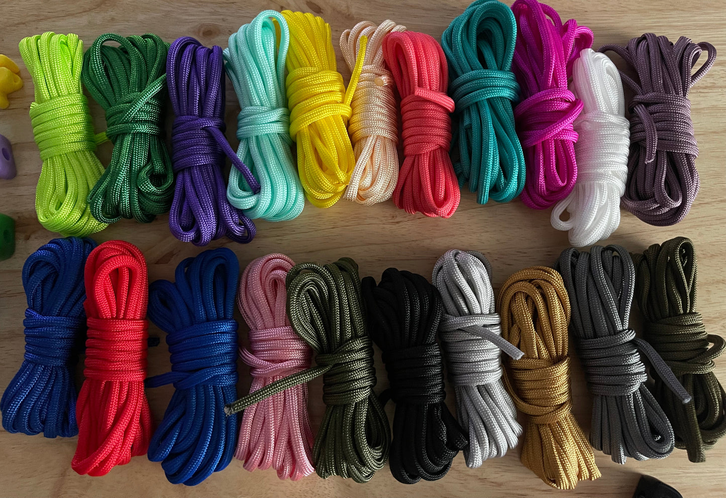 Loop Personalizado con Nombre | Llavero Viral para Mochilas, Llaves y Botellas